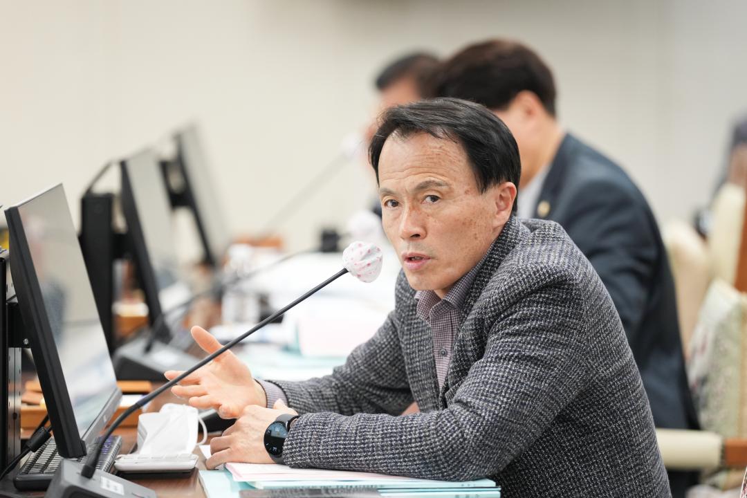 '제276회 임시회 복지건설위원회' 게시글의 사진(14) 'JN106170.jpg'