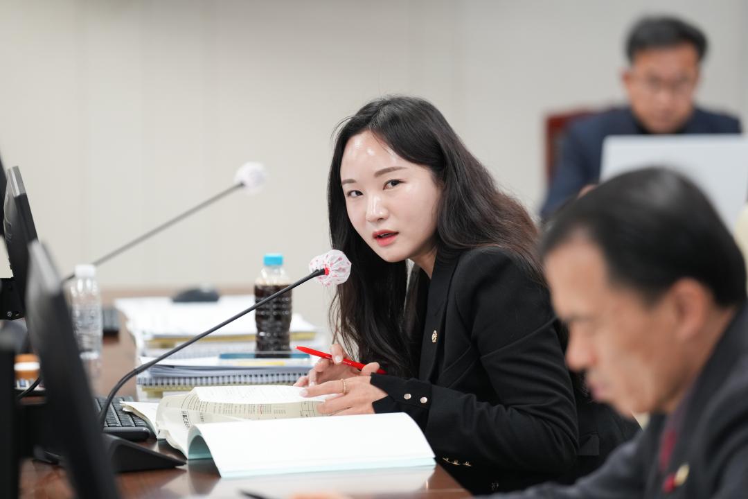 '제273회 정례회 의회운영위원회' 게시글의 사진(15) 'JN207855.jpg'