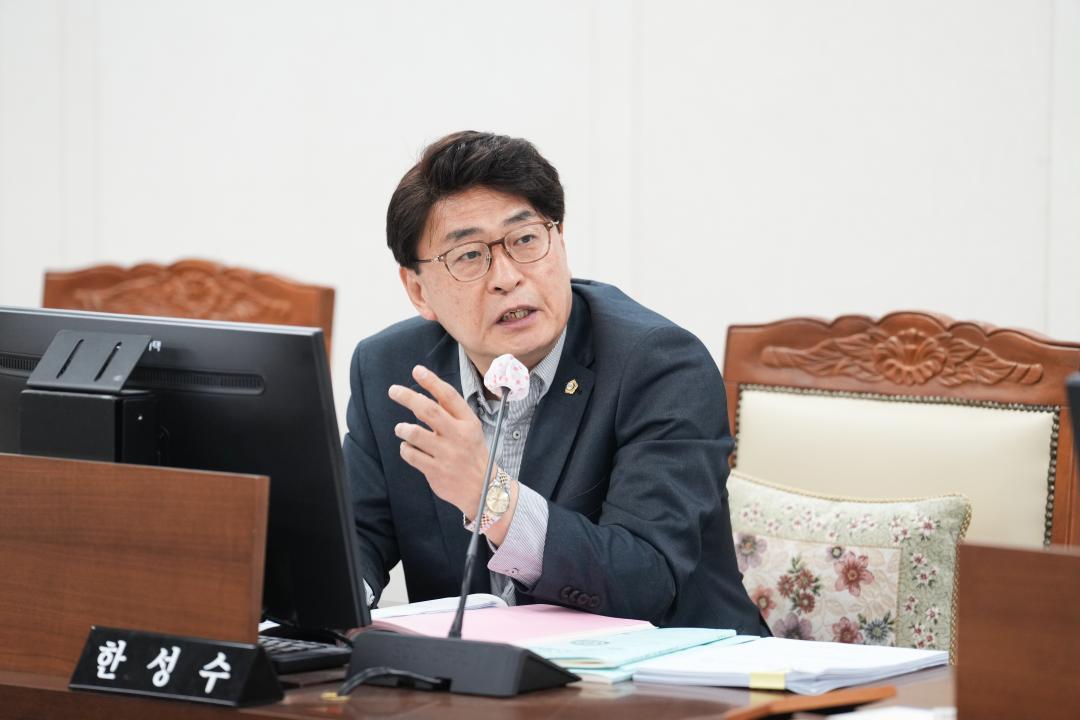 '제276회 임시회 복지건설위원회' 게시글의 사진(12) 'JN106566.jpg'