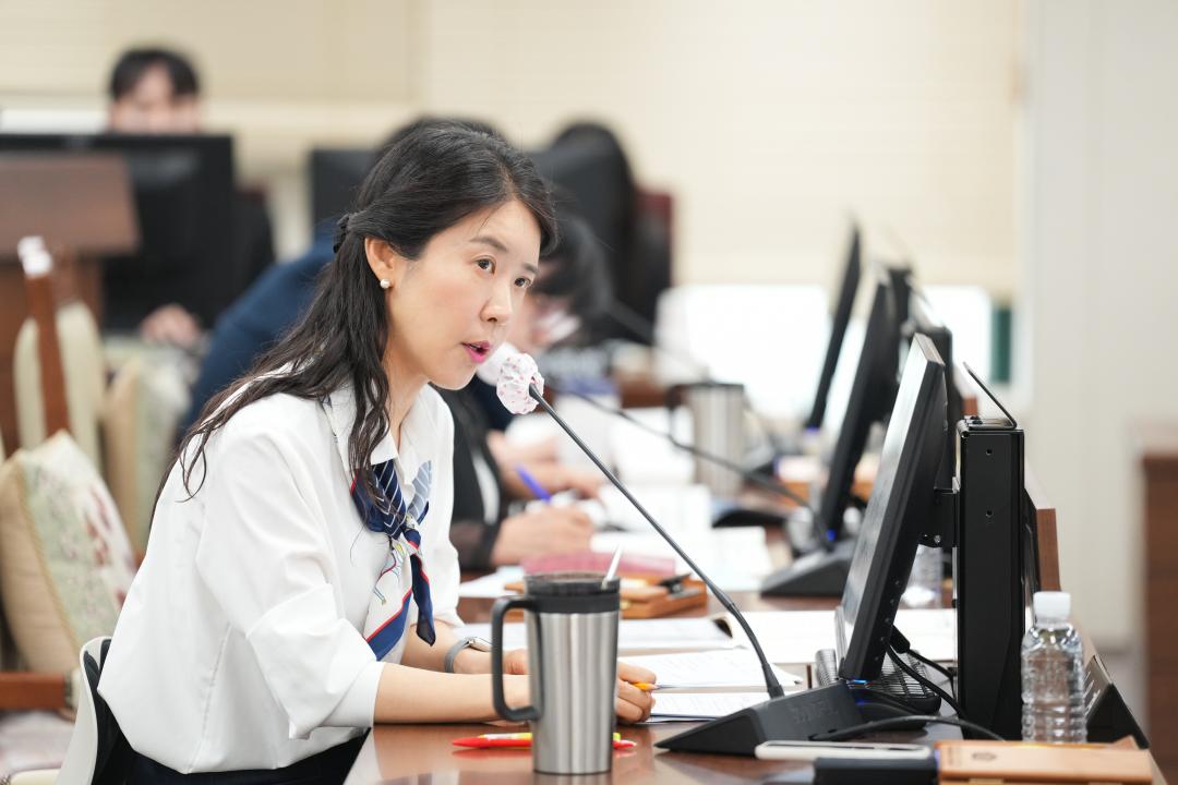 '제269회 정례회 의회운영위원회 행정사무감사' 게시글의 사진(12) 'JN109170.jpg'