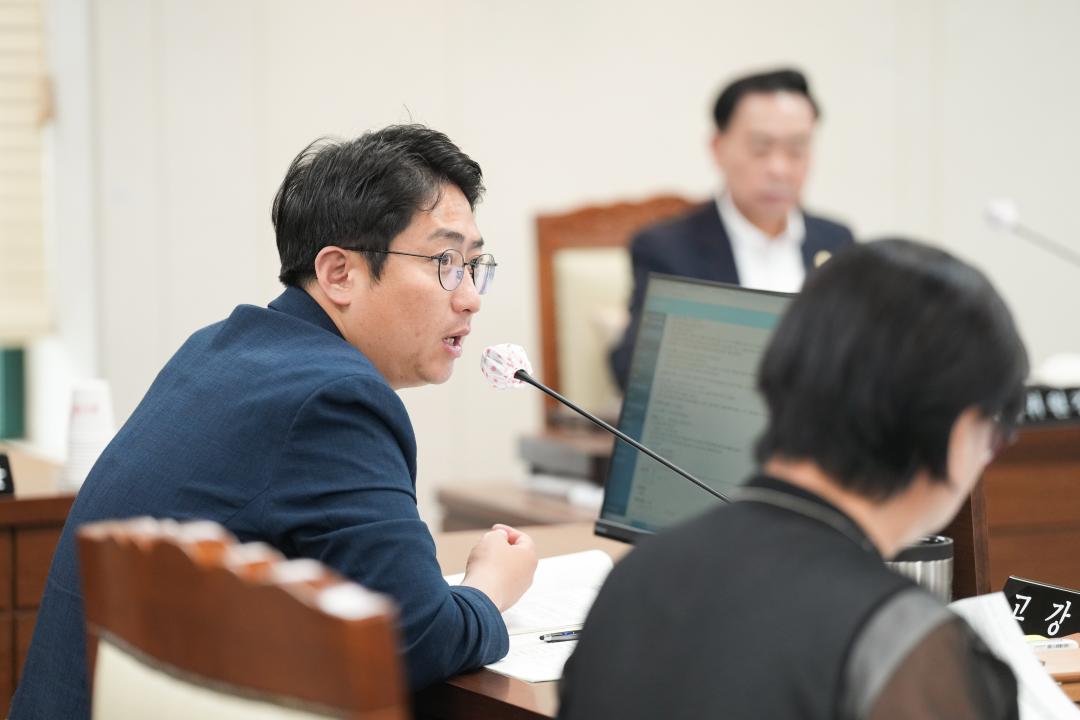 '제269회 정례회 의회운영위원회 행정사무감사' 게시글의 사진(8) 'JN109357.jpg'