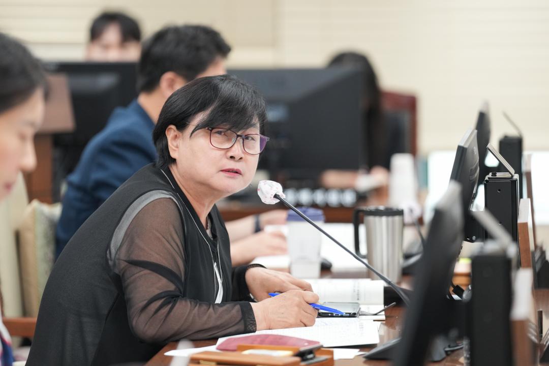 '제269회 정례회 의회운영위원회 행정사무감사' 게시글의 사진(9) 'JN109206.jpg'