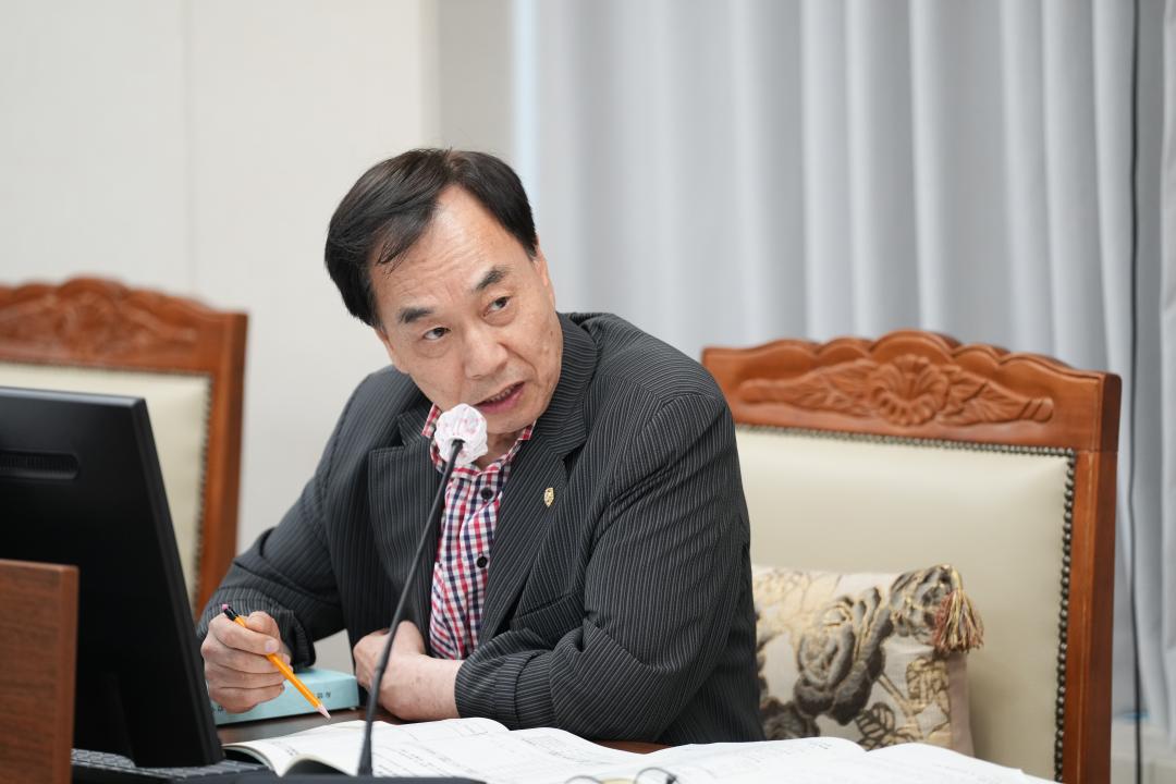 '제277회 정례회 행정재경위원회 행정사무감사' 게시글의 사진(16) 'JN107750.jpg'