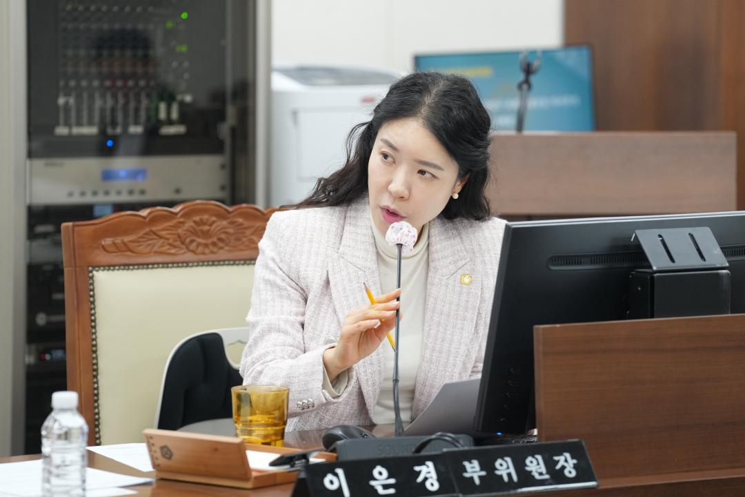'제275회 임시회 복지건설위원회' 게시글의 사진(5) 'JN102775.jpg'