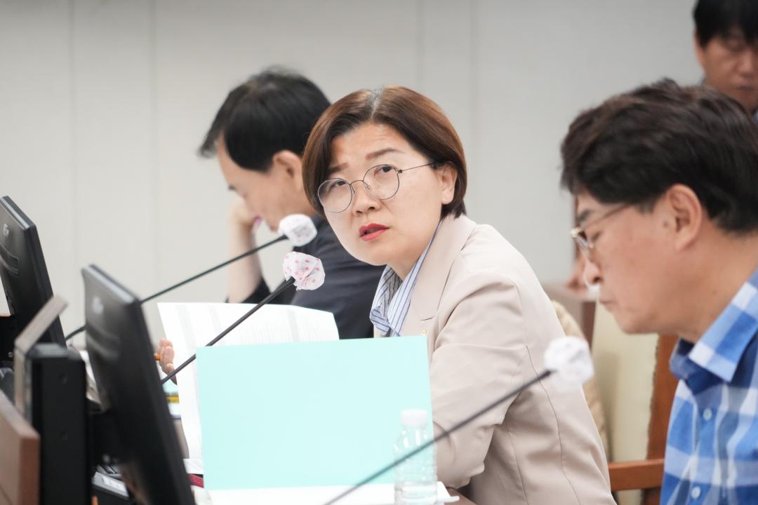 '제269회 정례회 의회운영위원회 결산' 게시글의 사진(19) 'JN206114.jpg'