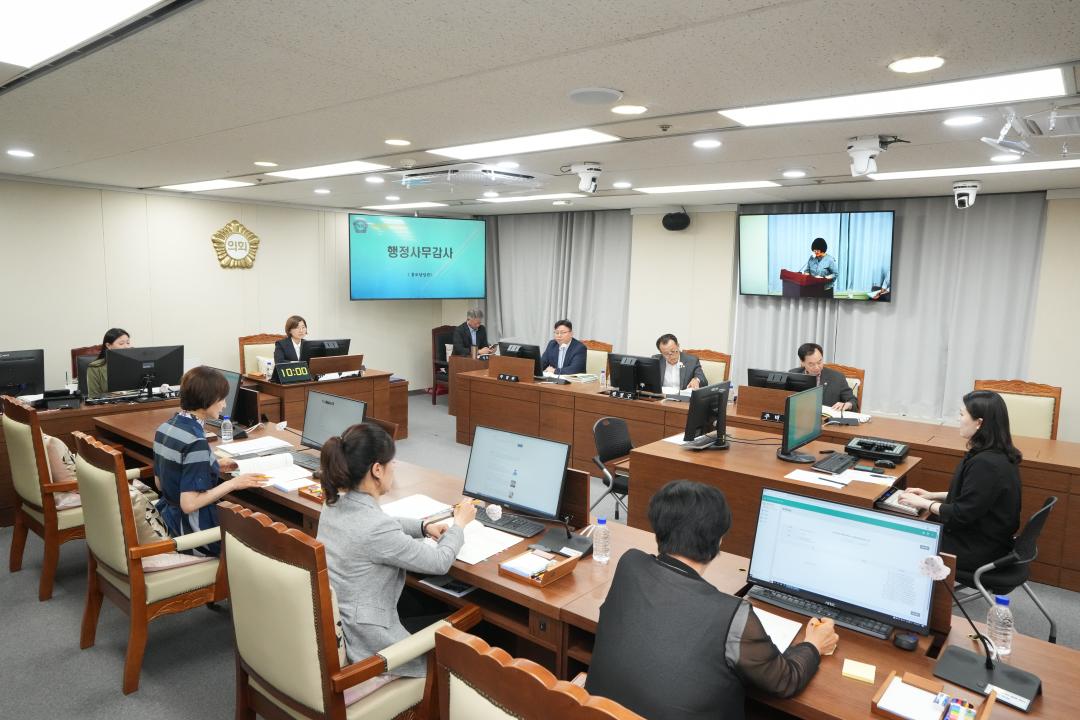 '제277회 정례회 행정재경위원회 행정사무감사' 게시글의 사진(11) 'JN203007.jpg'