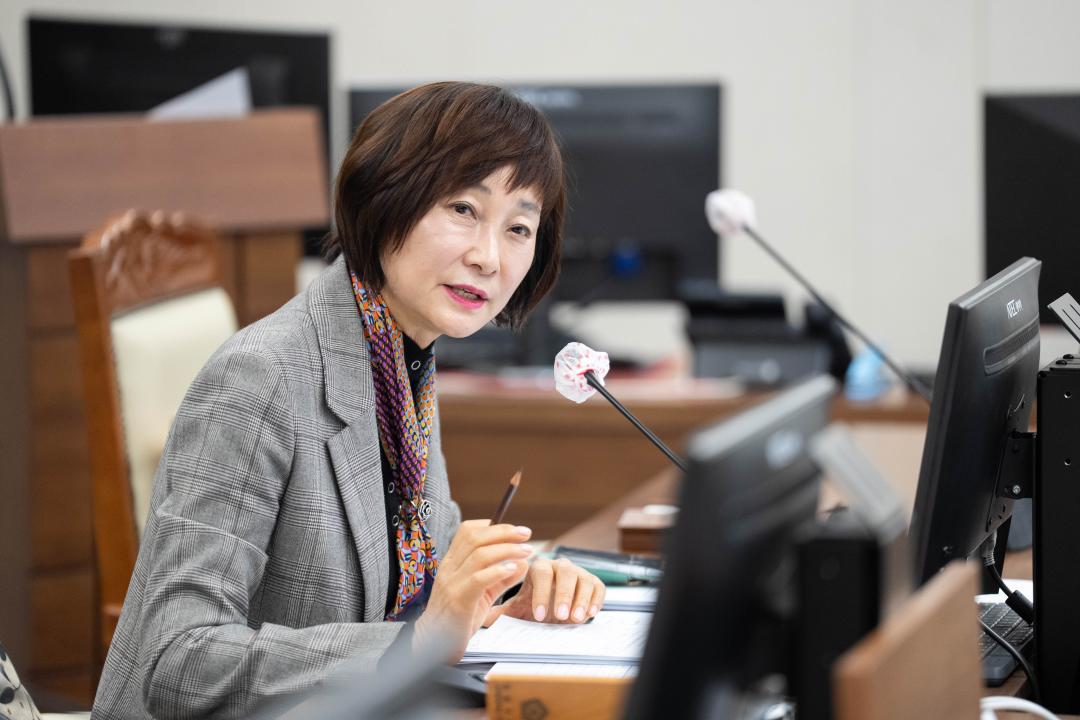 '제280회 정례회 행정재경위원회' 게시글의 사진(7) 'JN202942.jpg'