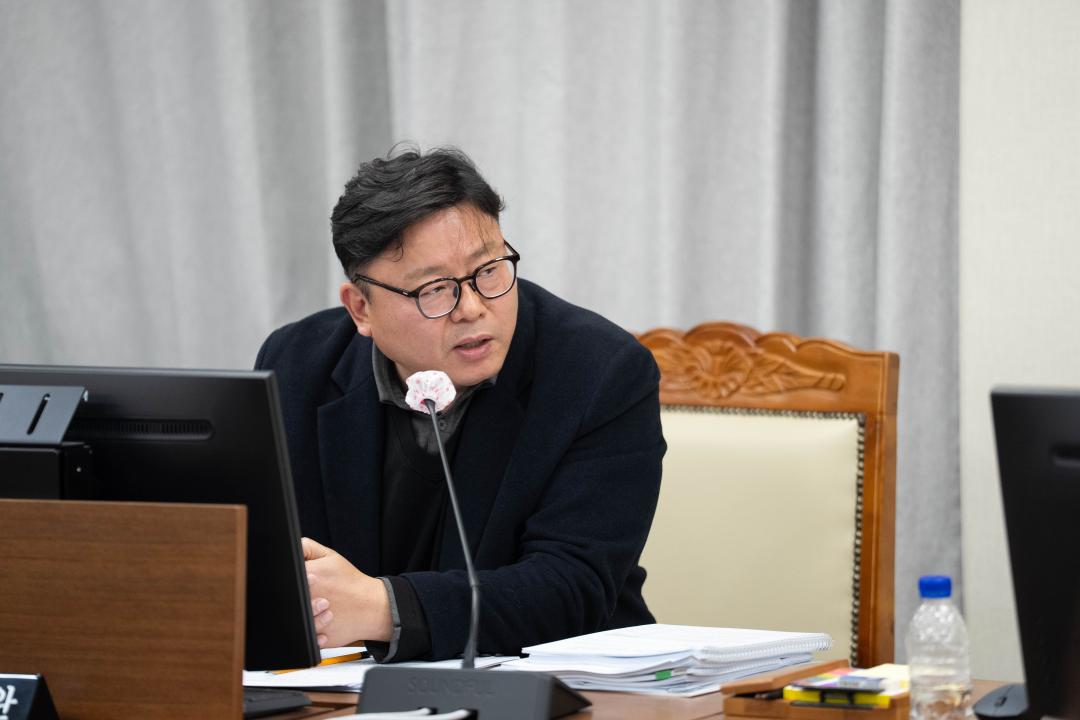 '제280회 정례회 행정재경위원회' 게시글의 사진(11) 'JN203817.jpg'